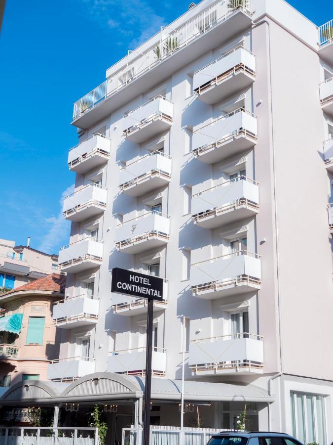 Hotel Continental Pietra Ligure Bagian luar foto